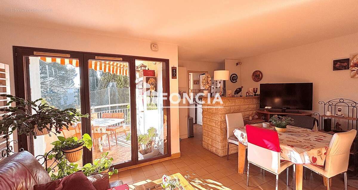 Appartement à SAINT-RAPHAEL