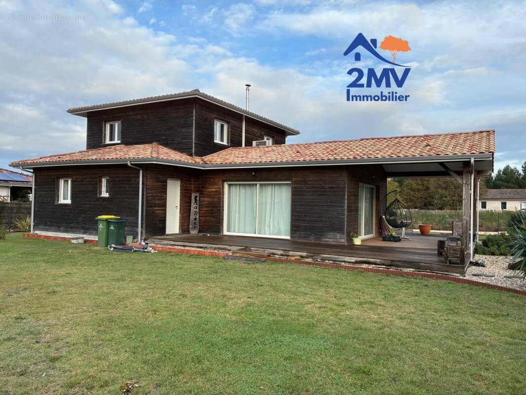 Maison à BELIN-BELIET