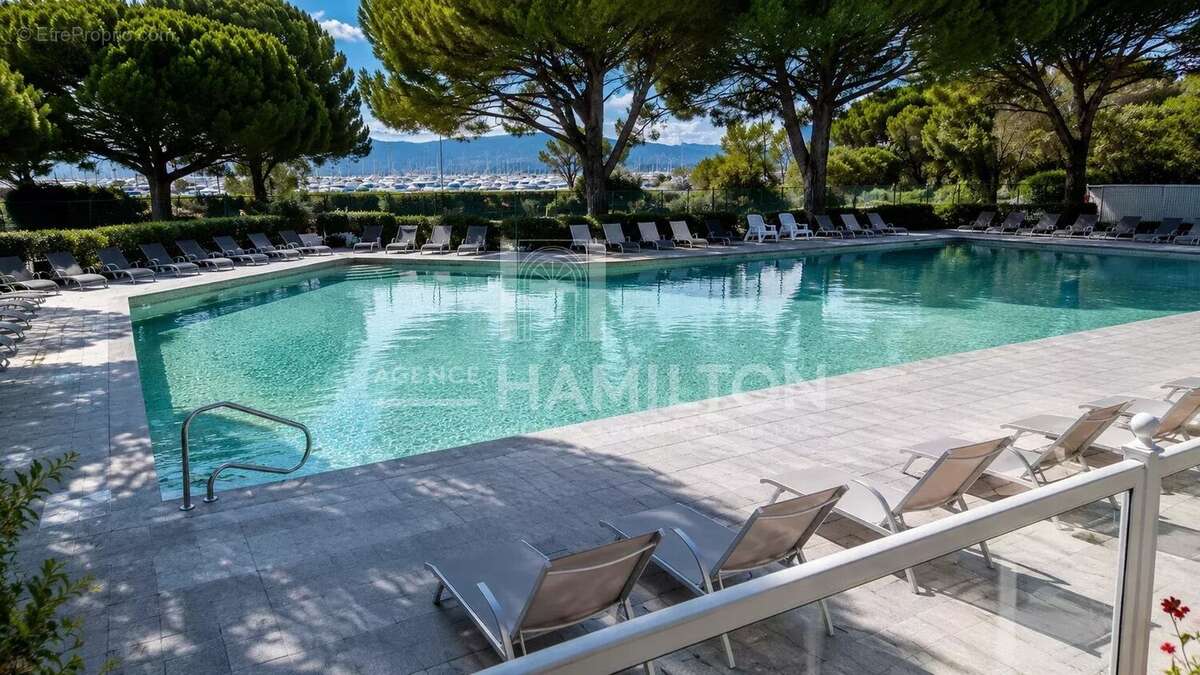 Appartement à MANDELIEU-LA-NAPOULE