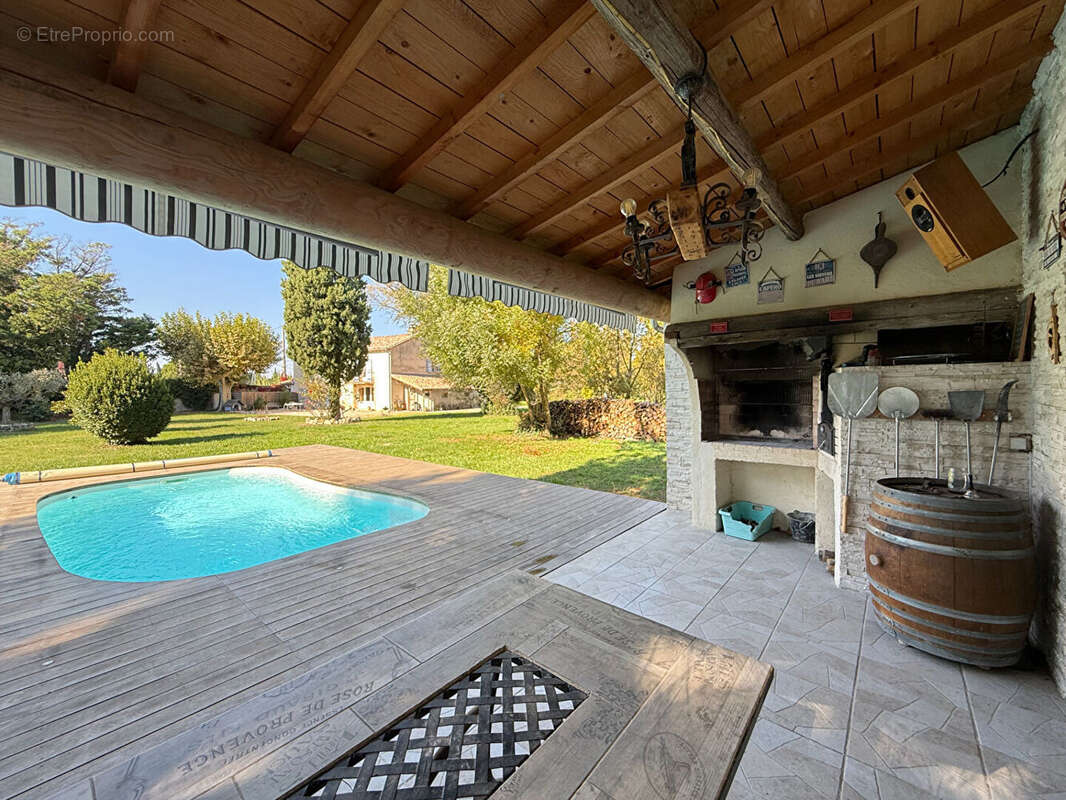 Maison à NOVES