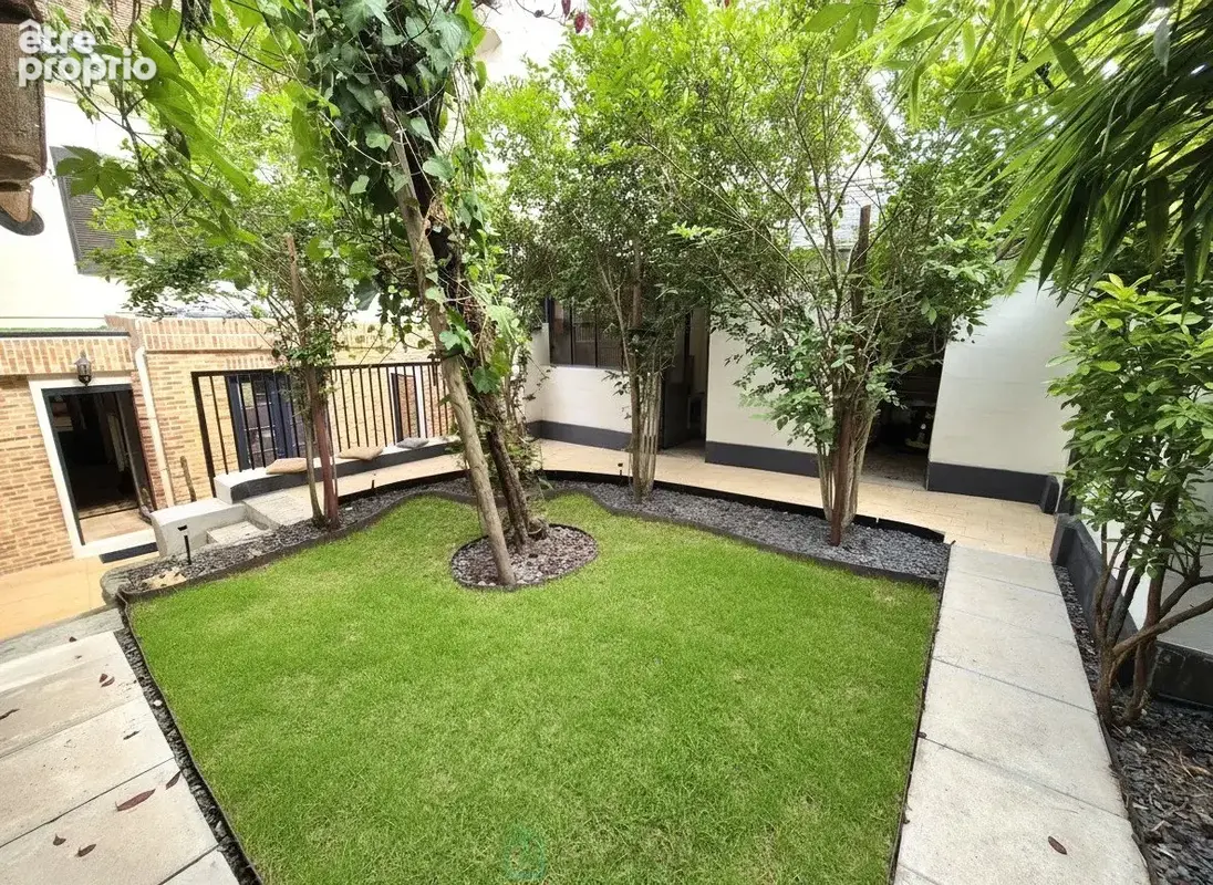 AMBOISE HYPER-CENTRE - Maison de caractère, 4 chambres, jardin - photo 2