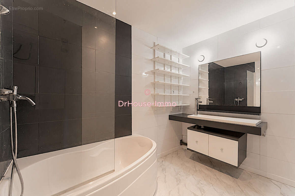 Appartement 75 m² à Marseille-12e  - photo 23