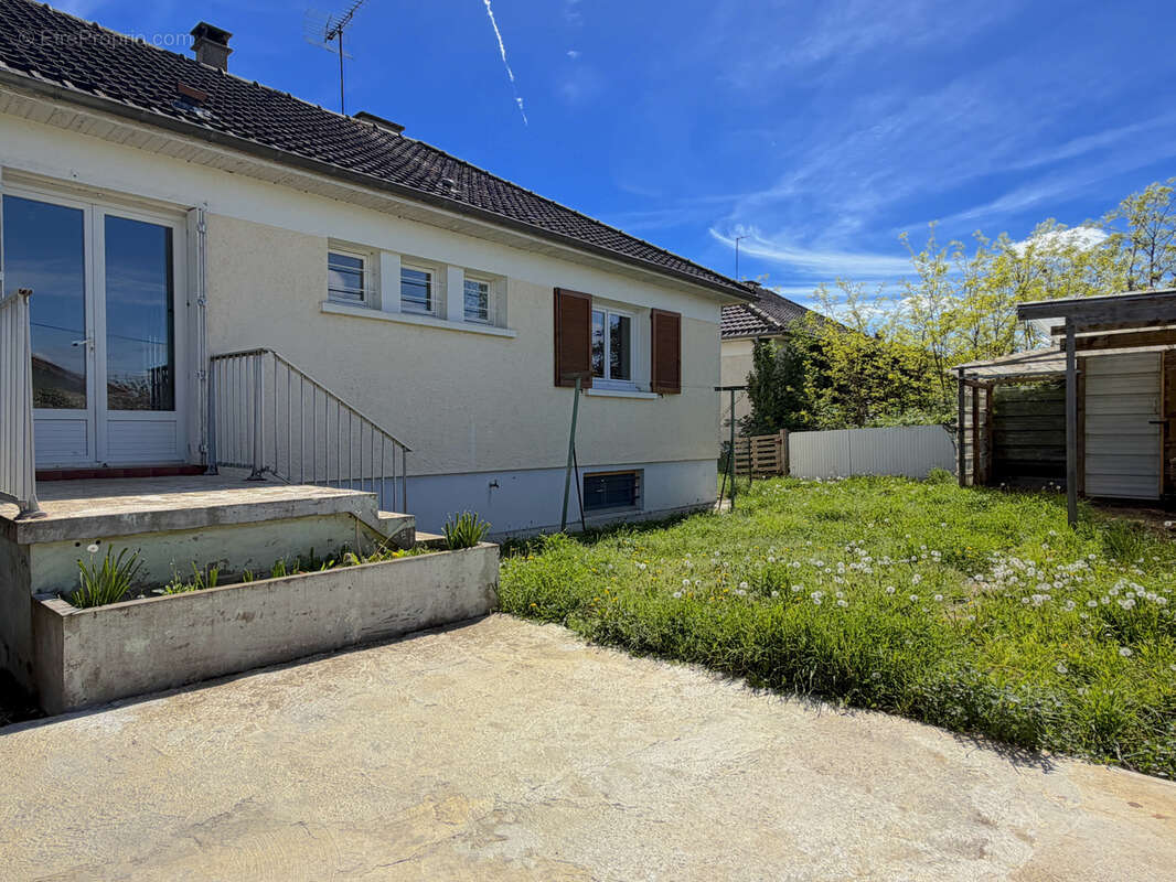 Maison à CHATELLERAULT
