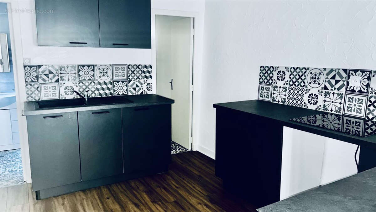 Appartement à ANSE