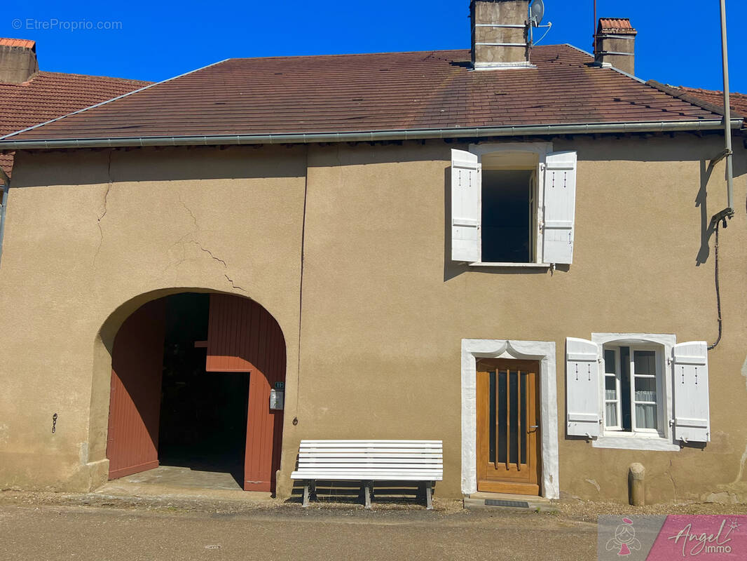 Maison à PAGNEY