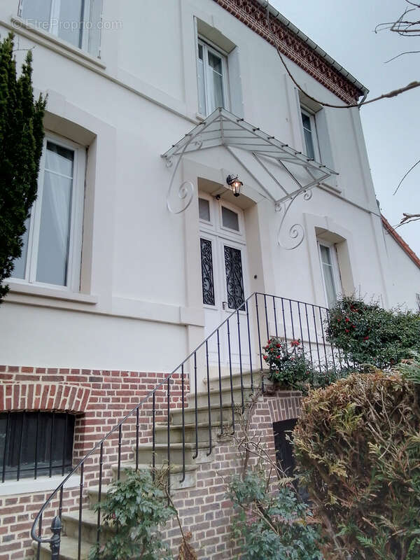 Maison à BEAUVAIS