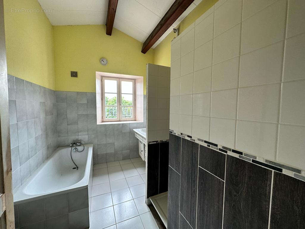 Maison à SAINT-DIZANT-DU-BOIS