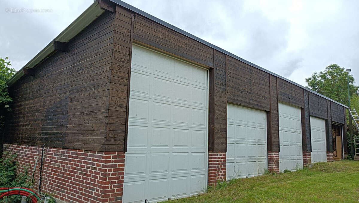 Autre à LA RUE-SAINT-PIERRE