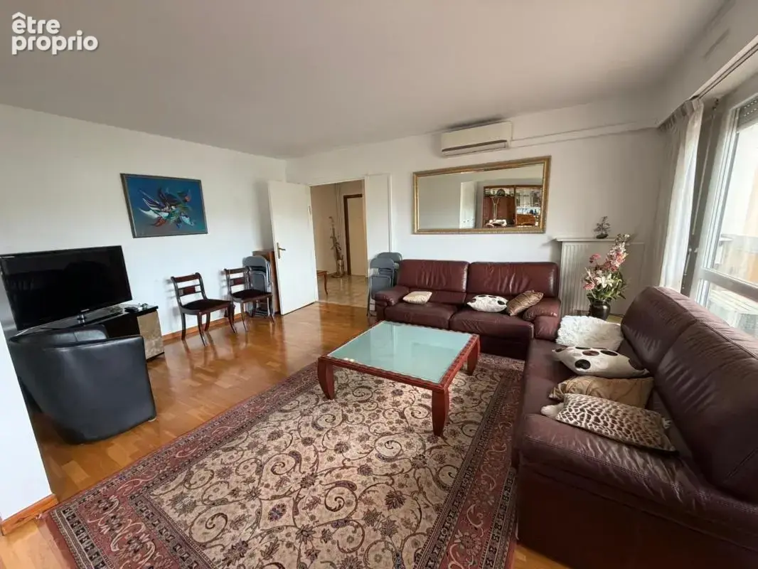 Appartement à vendre 3 pièces proche métro et centre commercial - photo 2
