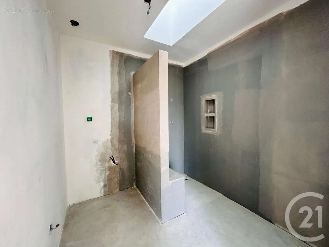 Maison 134 m² à Salignac  - photo 5