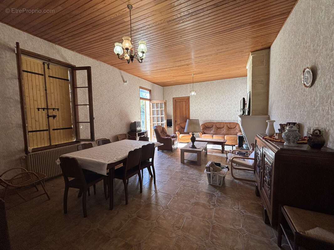 Maison à SAINT-LOUBES