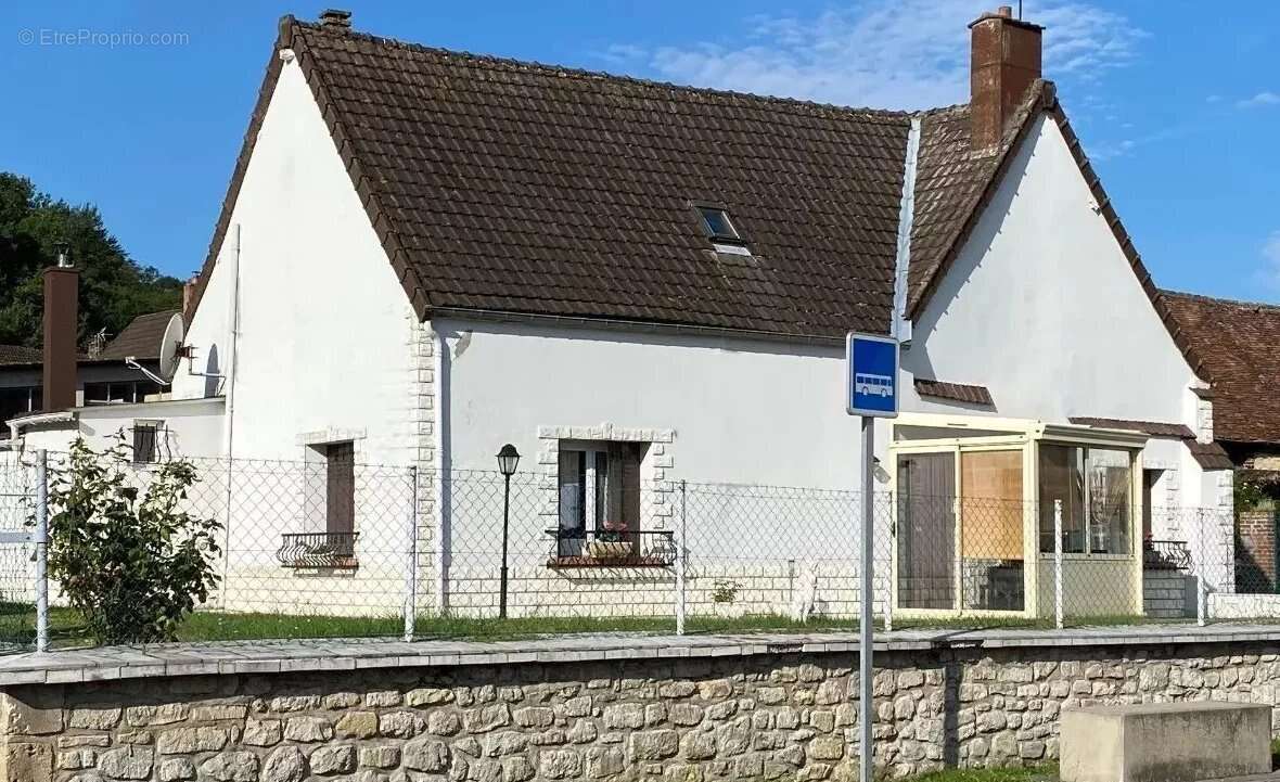 Maison à VESLUD