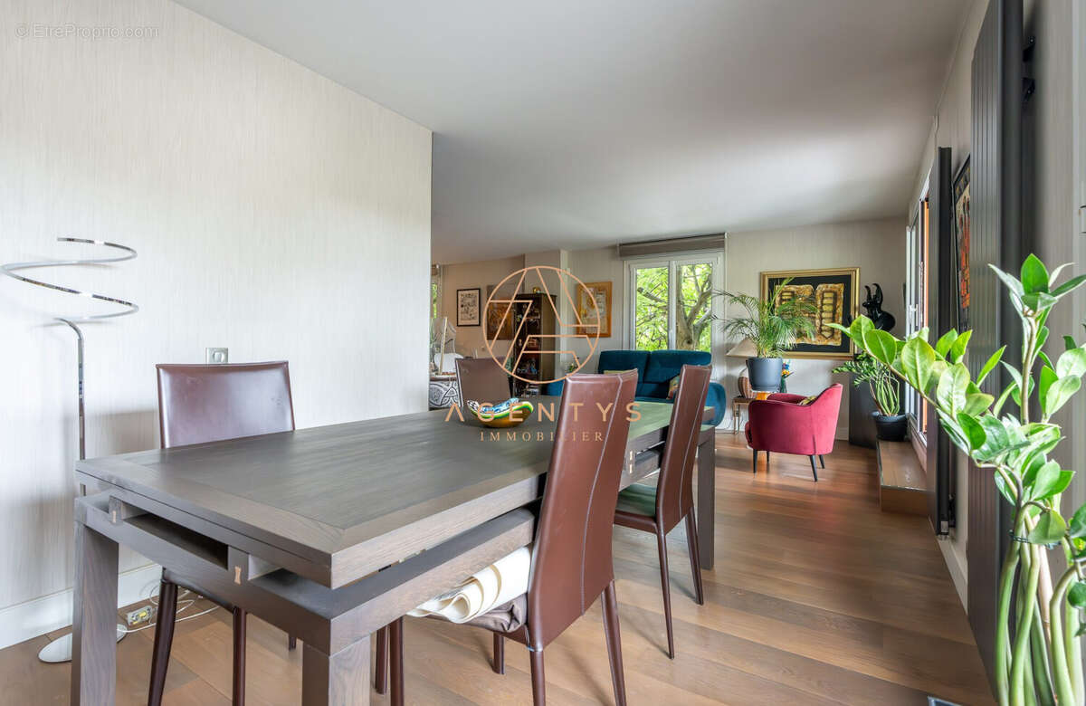 Appartement à LE PERREUX-SUR-MARNE