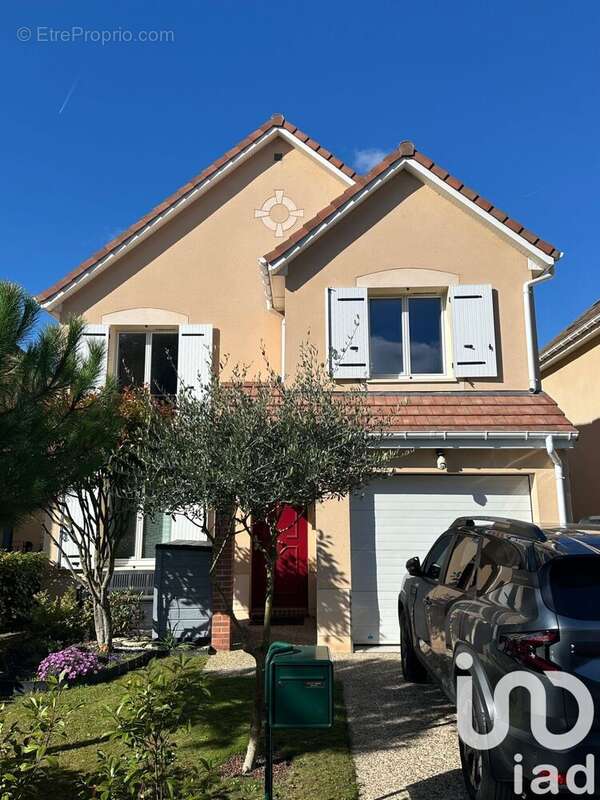 Photo 2 - Maison à BRUYERES-SUR-OISE