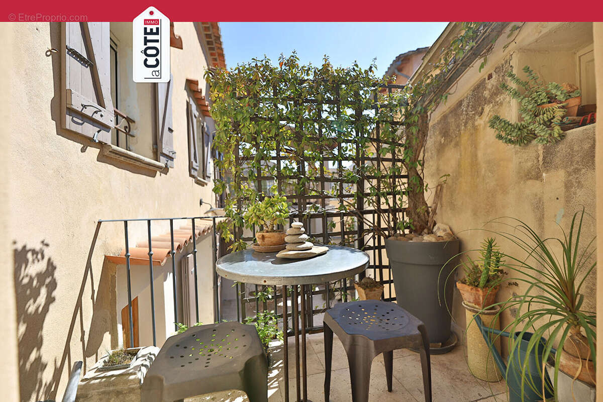 Maison à L&#039;ISLE-SUR-LA-SORGUE