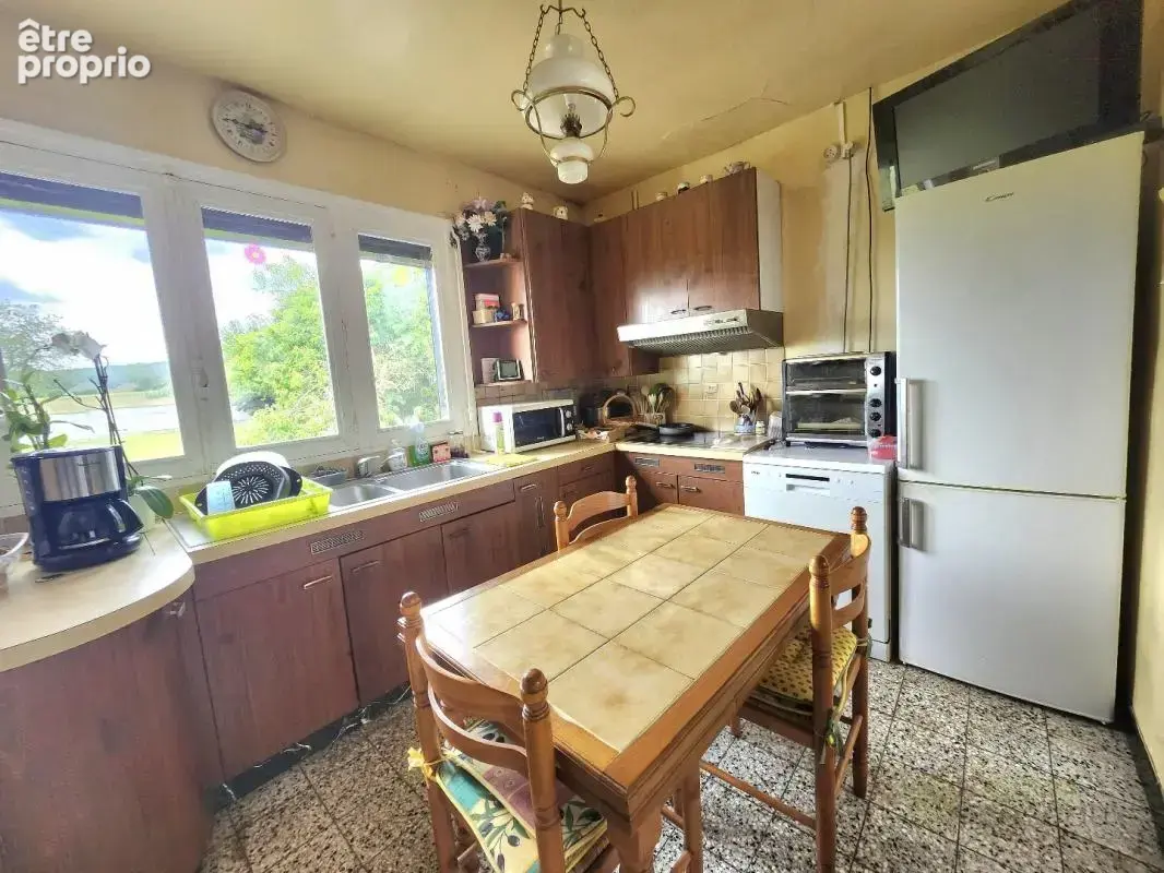 Maison et dépendances - photo 2