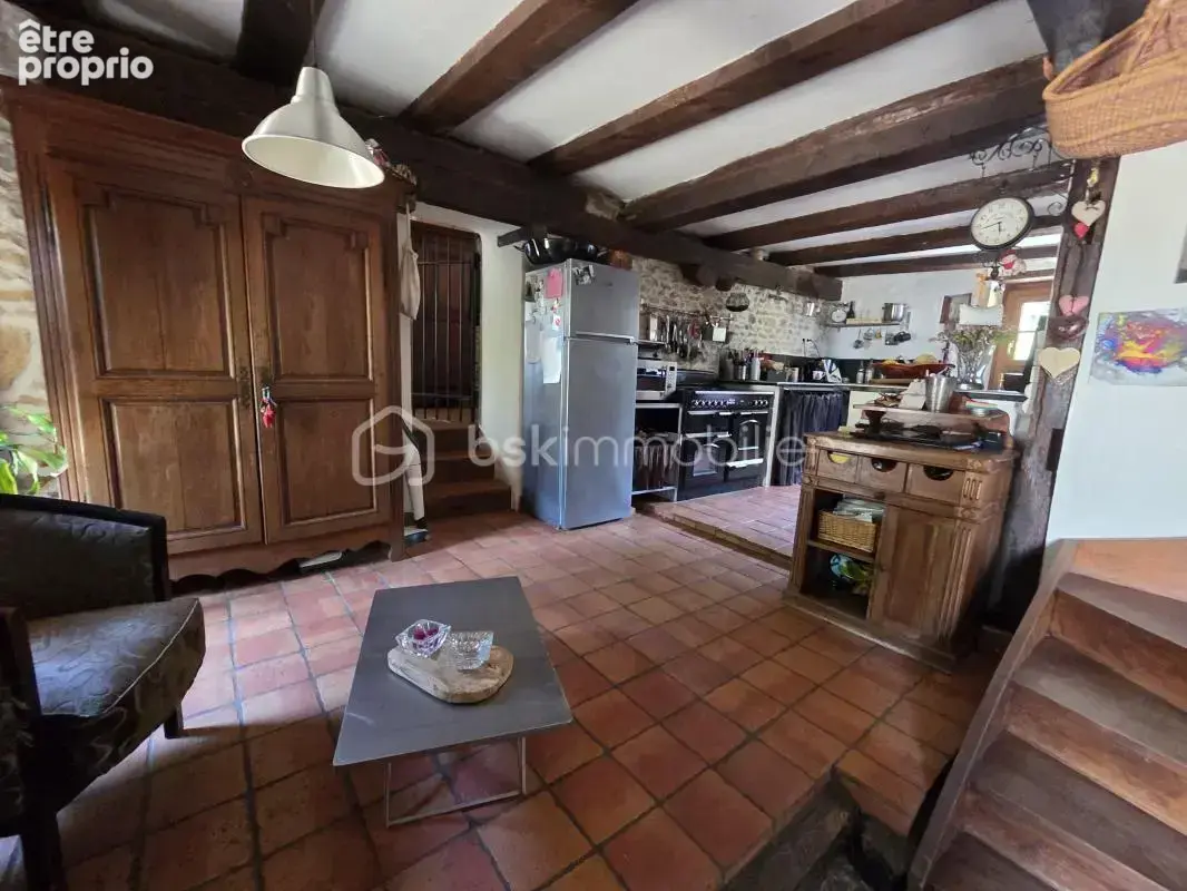Magnifique Corps de ferme de 222m³ avec piscine et dépendances - photo 8