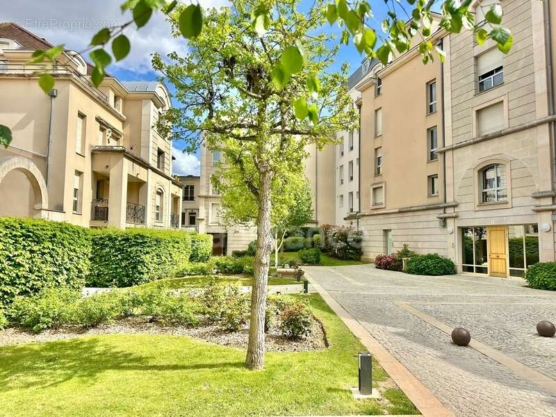 Appartement à MAISONS-LAFFITTE
