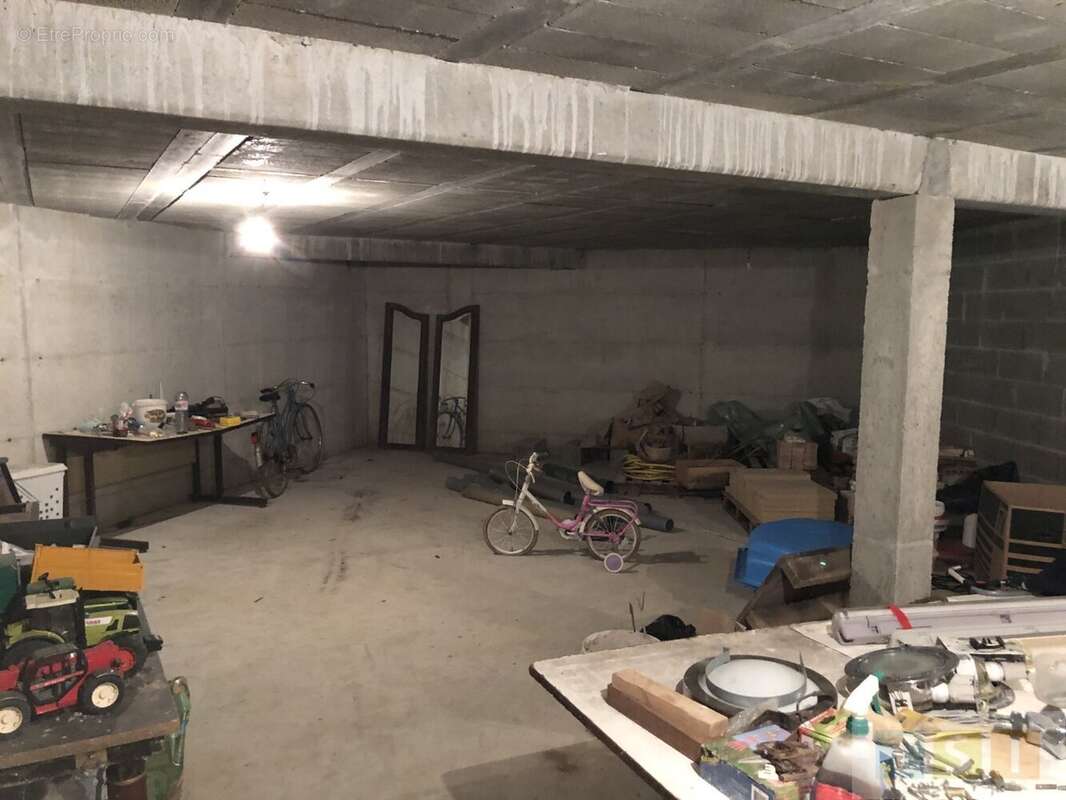 Maison à MONTREJEAU