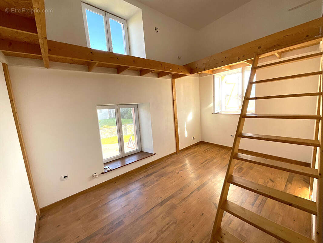 Maison à BRIAUCOURT