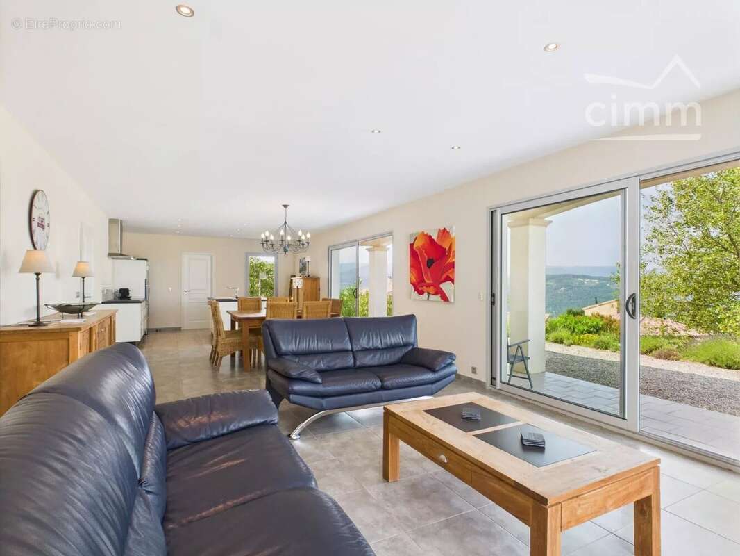 Villa contemporaine avec vue imprenable à Les Vans - photo 5