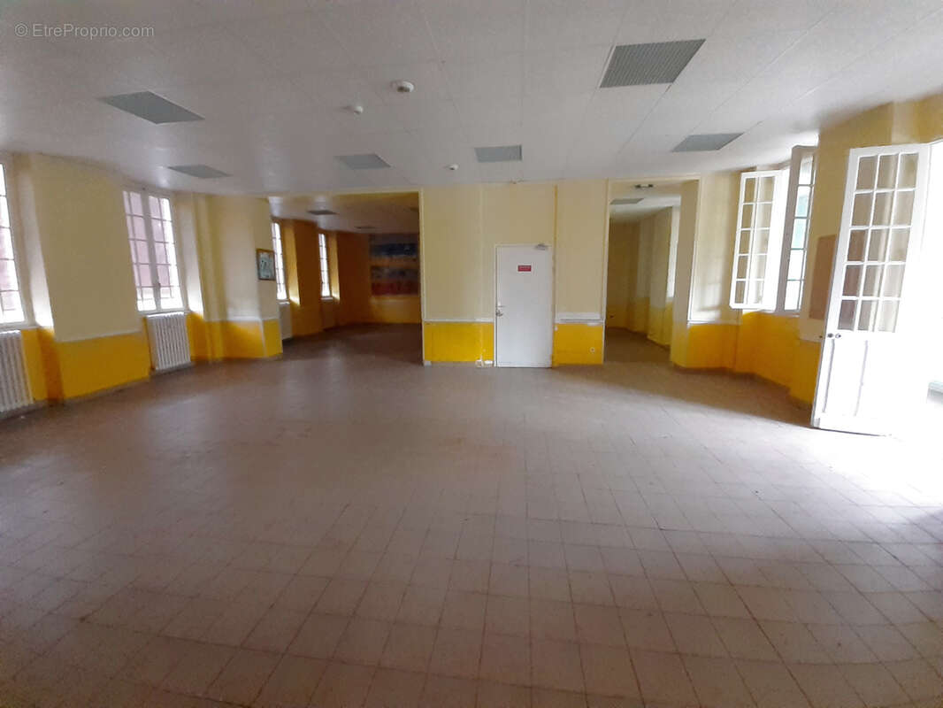 Appartement à YZEURE