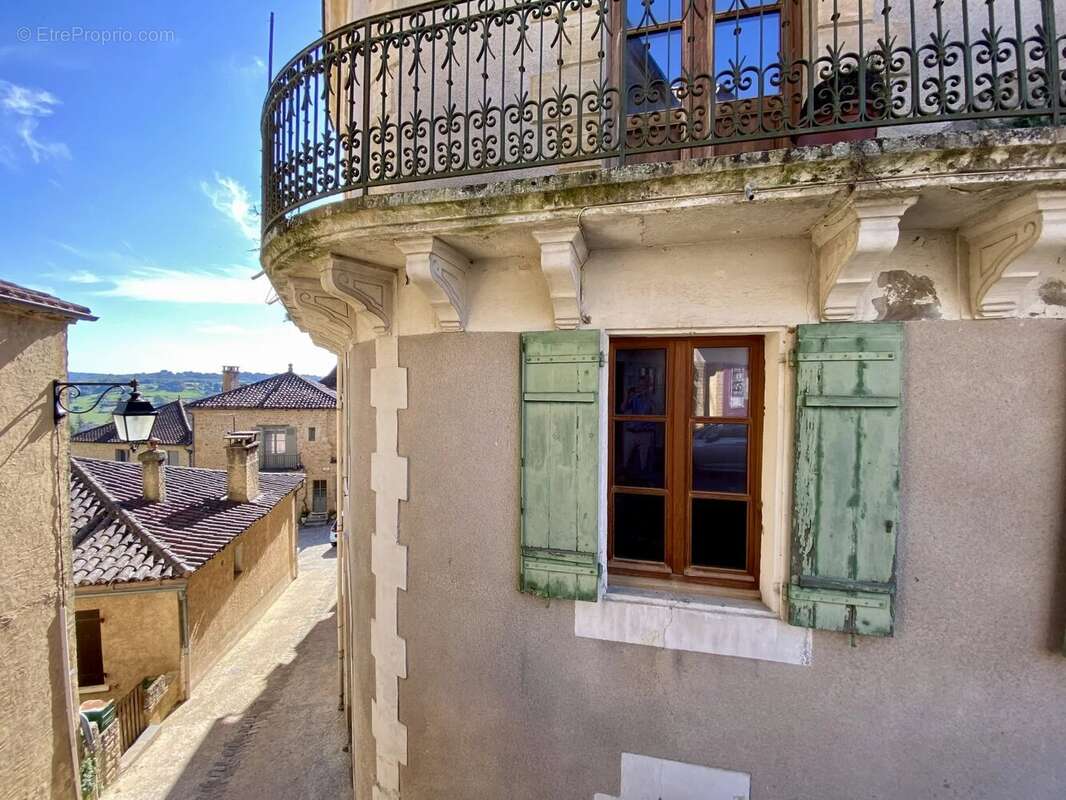 Appartement à BELVES