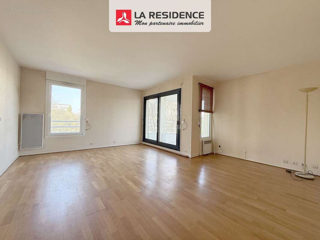 Appartement 94 m² à Velizy-Villacoublay  - photo 2