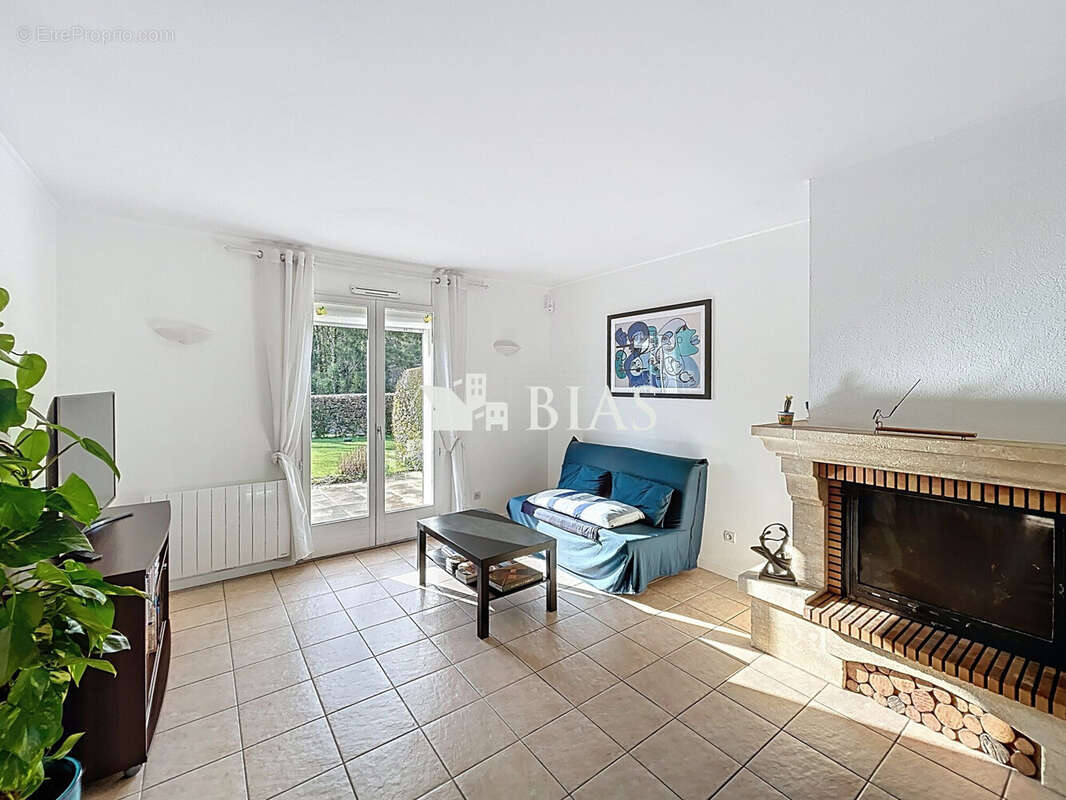 Maison à ROCQUEMONT