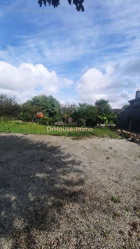 Terrain à PLOEREN