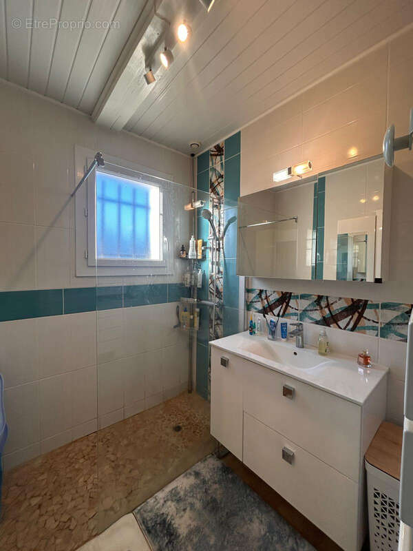 Maison à COLOMBIER-LE-CARDINAL