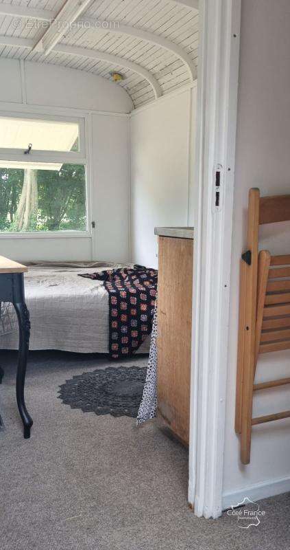 Maison à THENAILLES