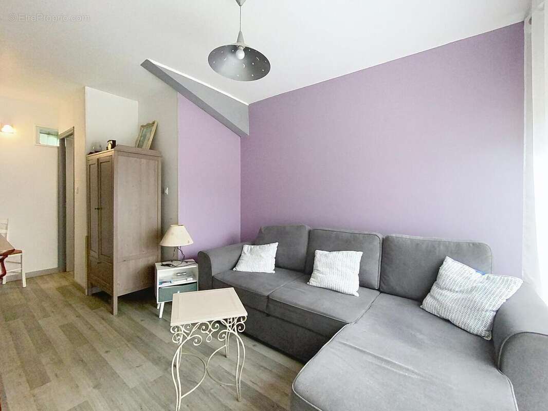 Maison à CASTERA-VERDUZAN