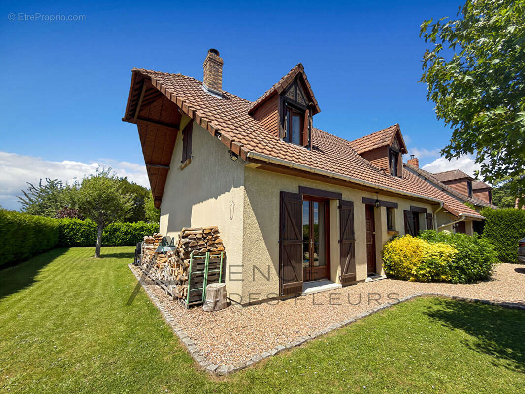 Maison La Londe 102 m2 - photo 2