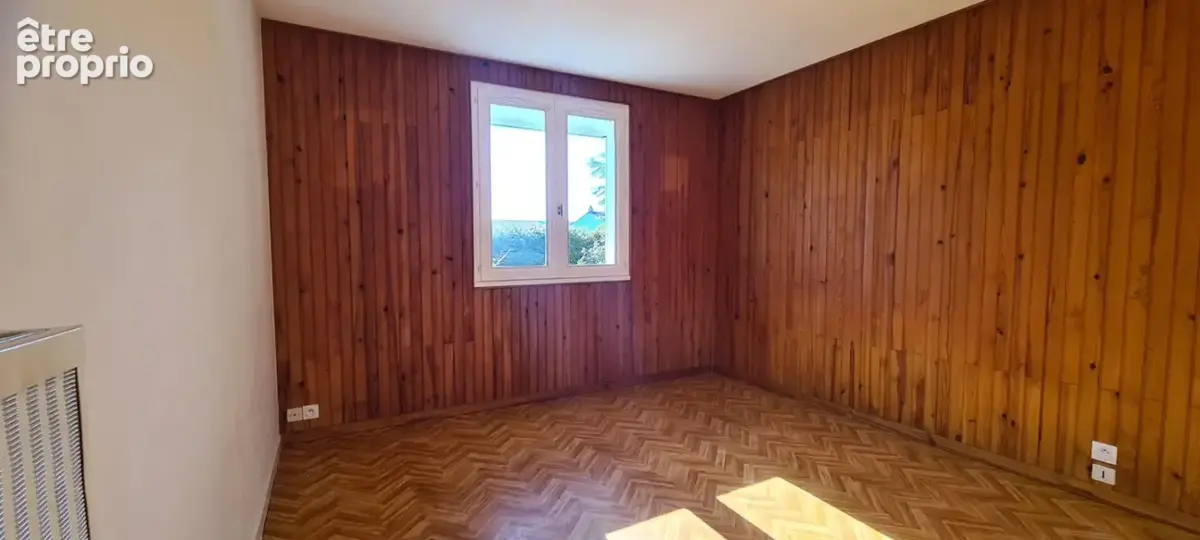 Maison Clisson 5 P . 3 Chs . Bureau . 81.29 M² . T 377 M² . Terrasse . Garage - photo 5
