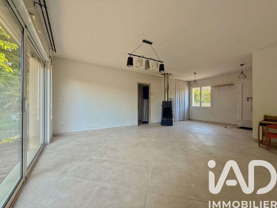 Maison 99 m² à Langoiran  - photo 6