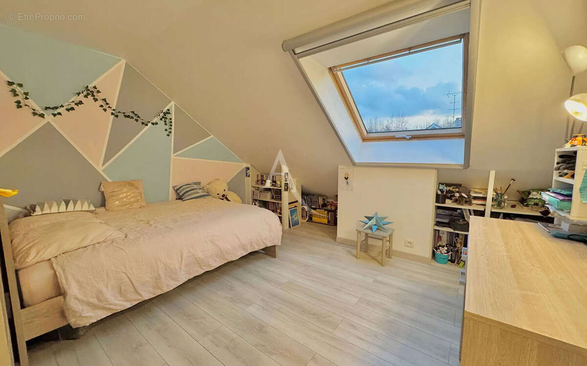 Maison à OZOIR-LA-FERRIERE