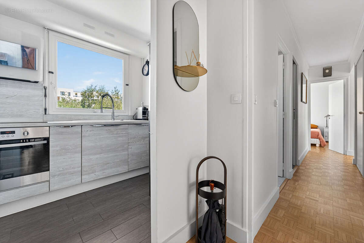 Appartement à PARIS-15E
