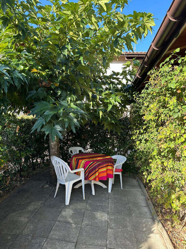 Appartement à MOLIETS-ET-MAA
