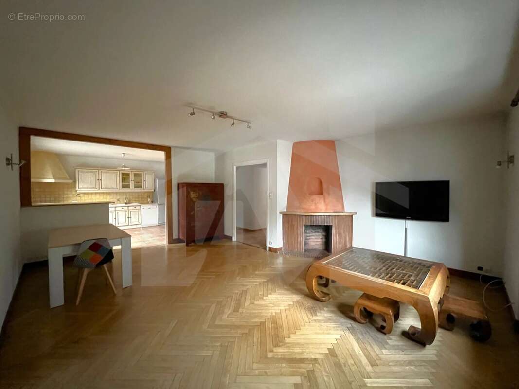 Maison à SAINT-REMY-DE-MAURIENNE