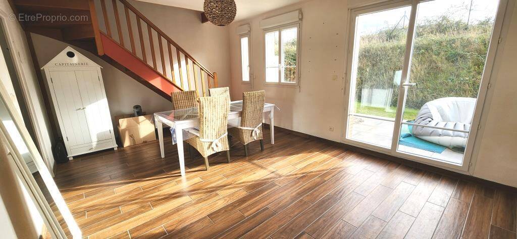 Maison à ROUXMESNIL-BOUTEILLES