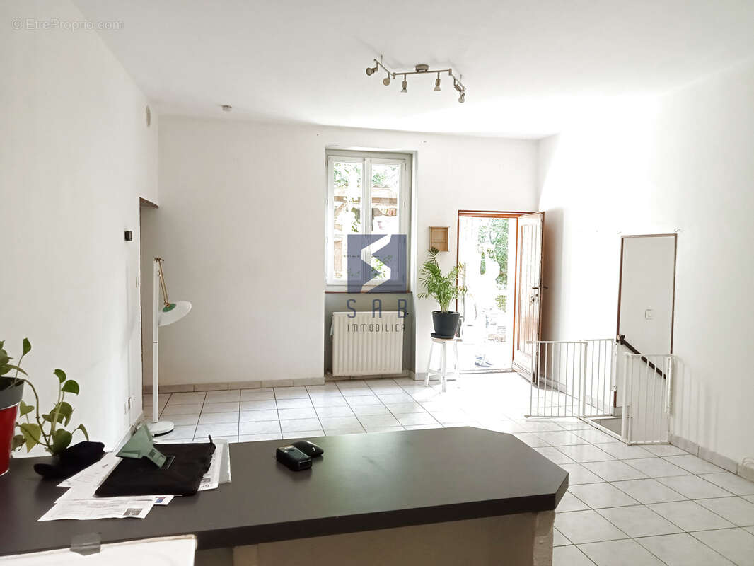 Appartement à LA VOULTE-SUR-RHONE