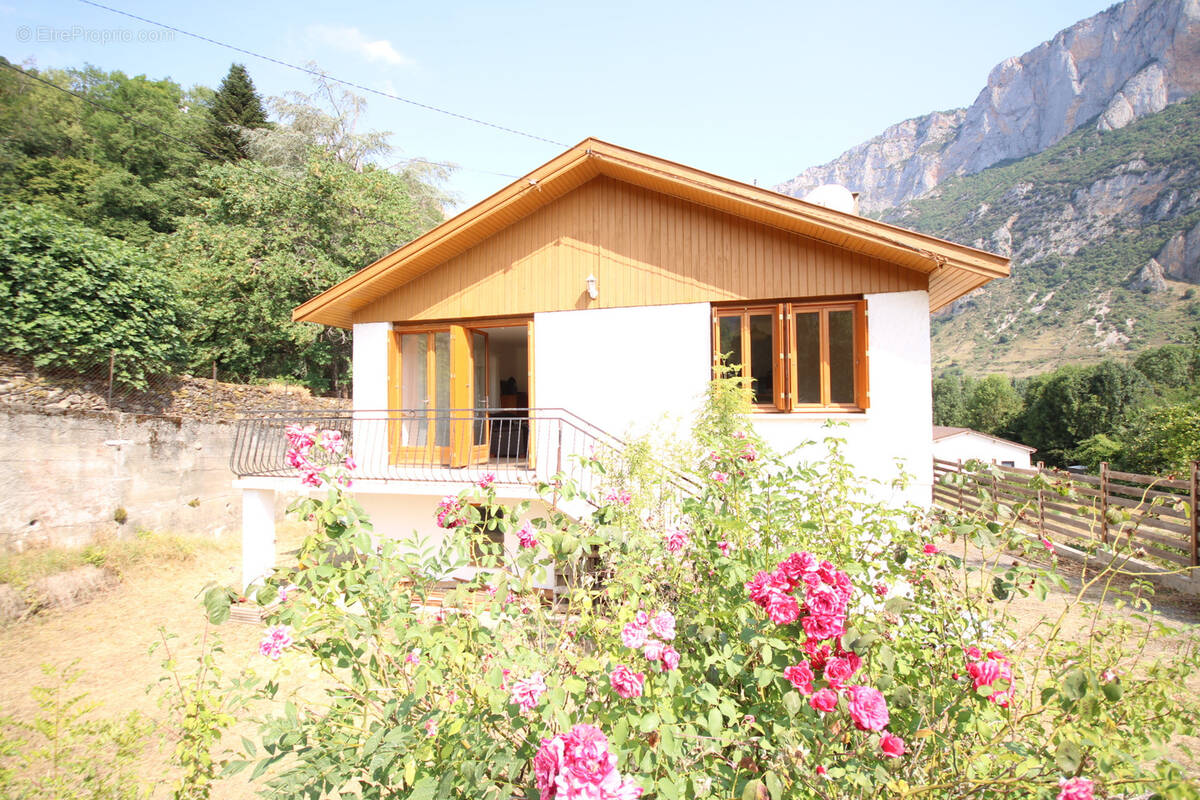 Maison à LES CABANNES