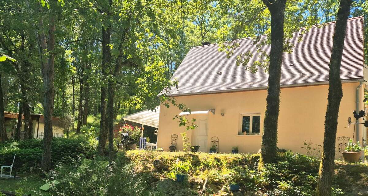 Maison à CAMPAGNE