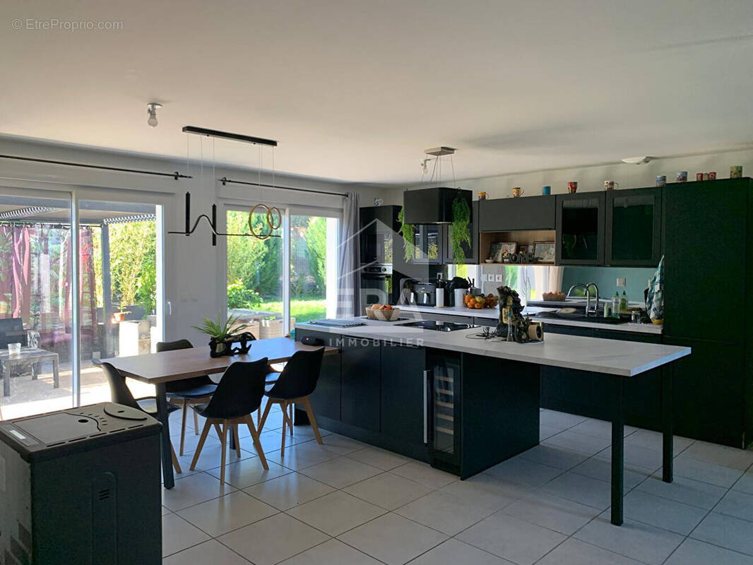 Maison à SAINT-ANDRE-LE-GAZ