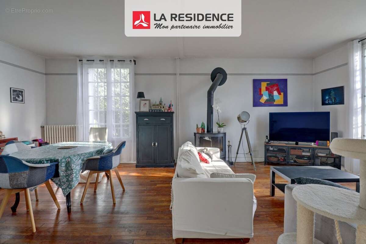 Maison à VILLIERS-SAINT-FREDERIC