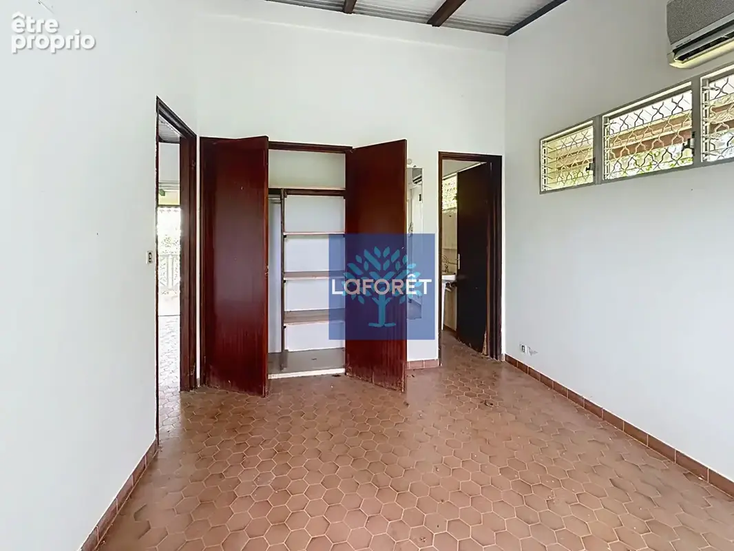 A vendre : Une magnifique villa T6 avec une seconde villa secondaire T3 à Fort-de-France - photo 17