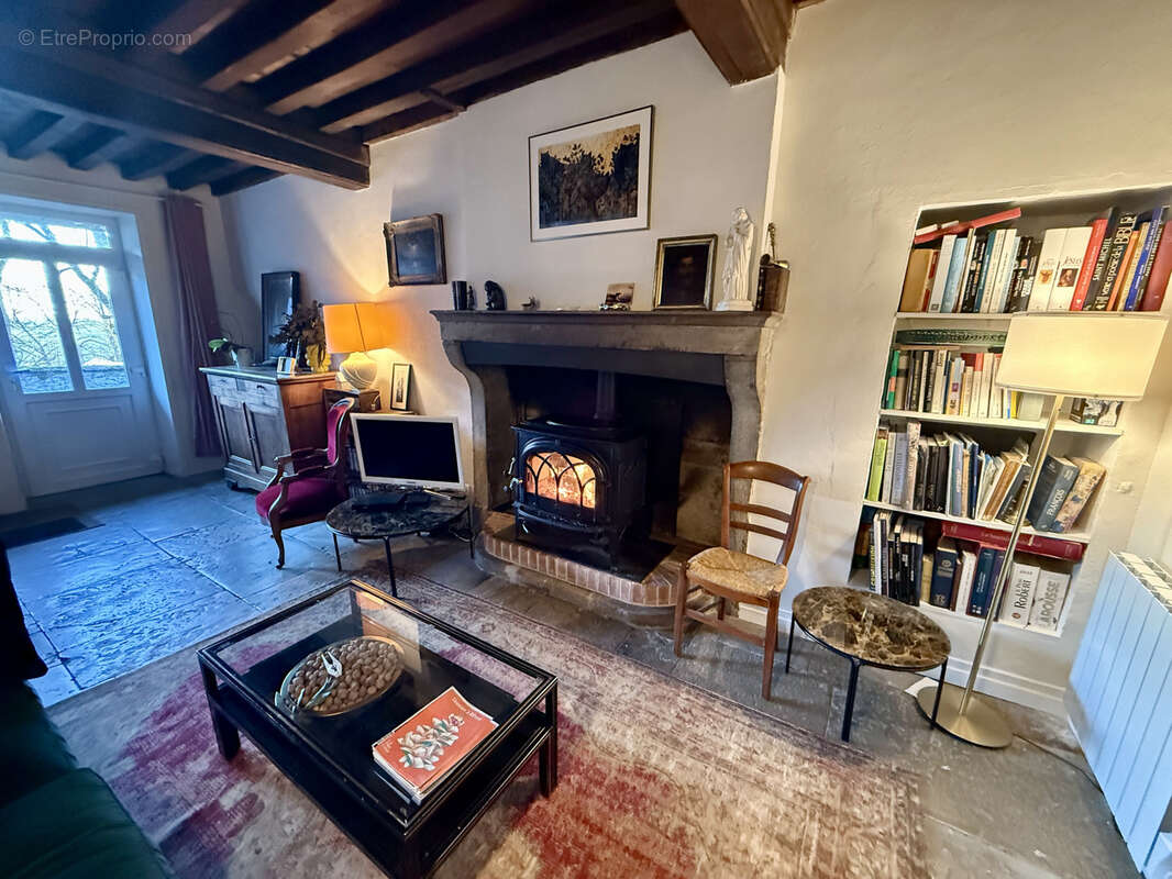 Maison à VEZELAY