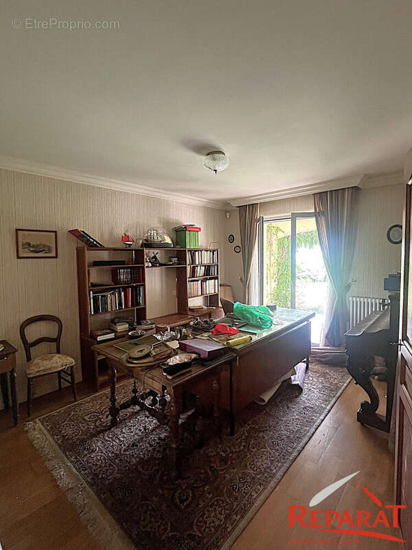 Maison 210 m² à Brive-La-Gaillarde  - photo 6