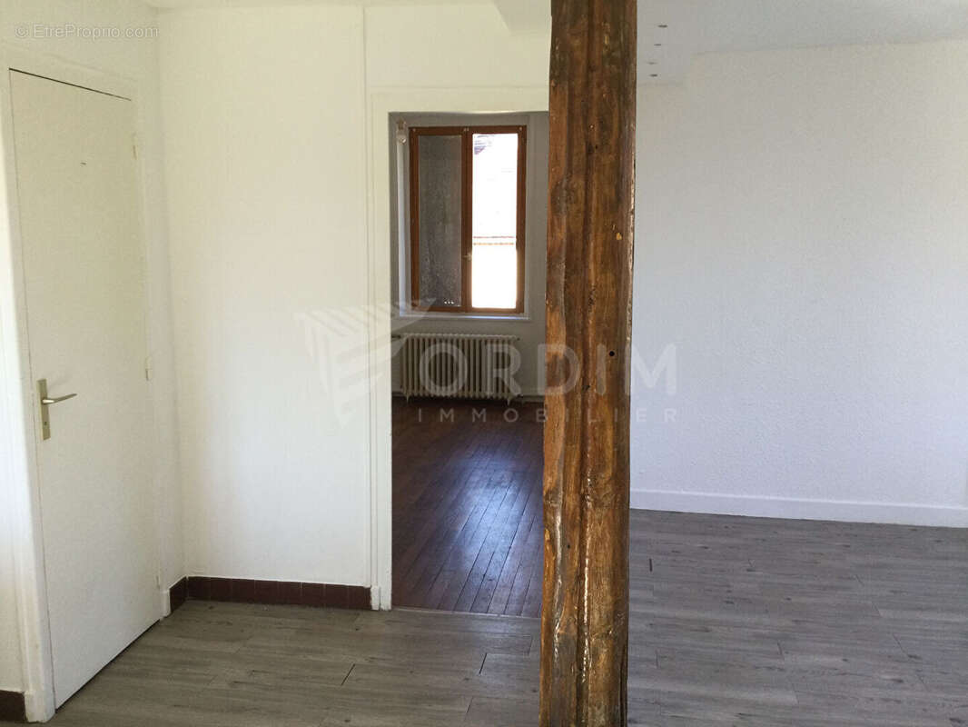 Appartement à TOUCY